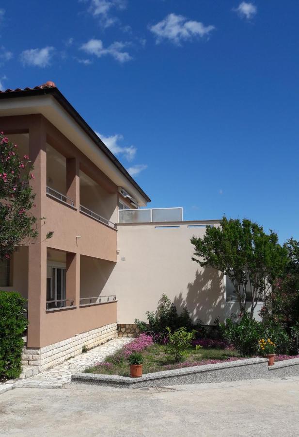 Apartments Nadia Башка Экстерьер фото